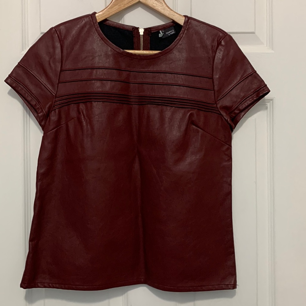 Sparkle & Fade Maroon Short Sleeve Top